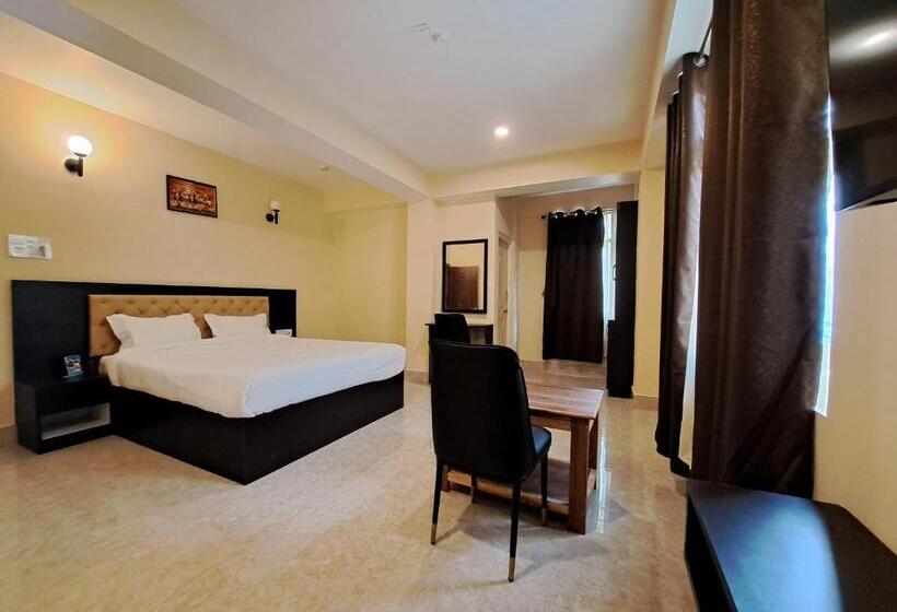 Номер Стандарт Трехместный, Snow White Retreat Hotel And Restaurant