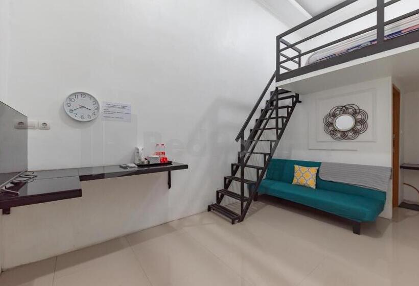 Номер Deluxe, Jm Guest House Lamaran Redpartner