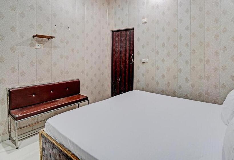 Трехместный Номер Классика, Oyo Krishna Restaurant Near Line Paar