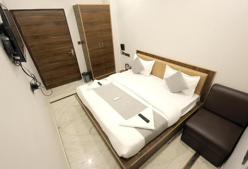 Номер Стандарт, Fabhotel Pearl Square