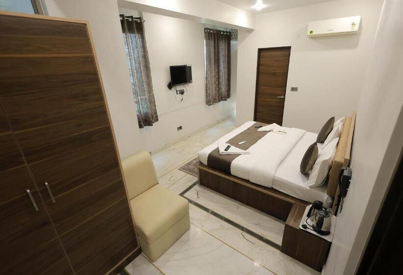 Номер Superior, Fabhotel Pearl Square
