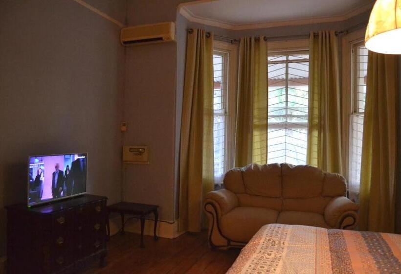 Номер Стандарт, Leicester Guest House