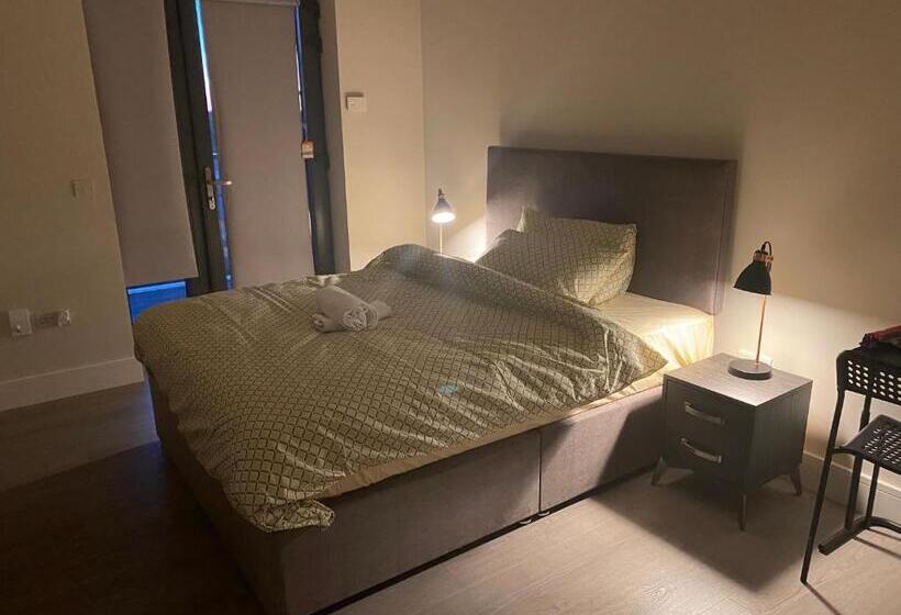 اتاق استاندارد, A Private Room,a Private Bathroom