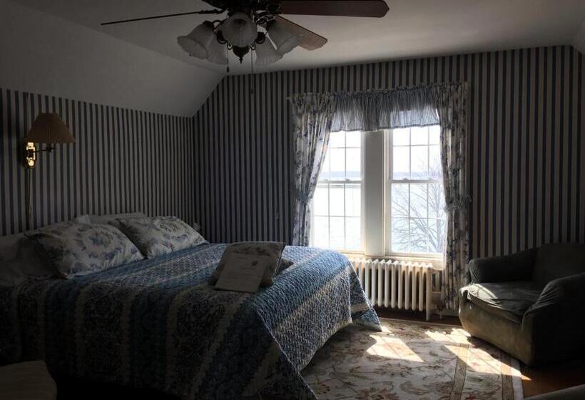 스탠다드 스튜디오 킹침대, Harborview Inn