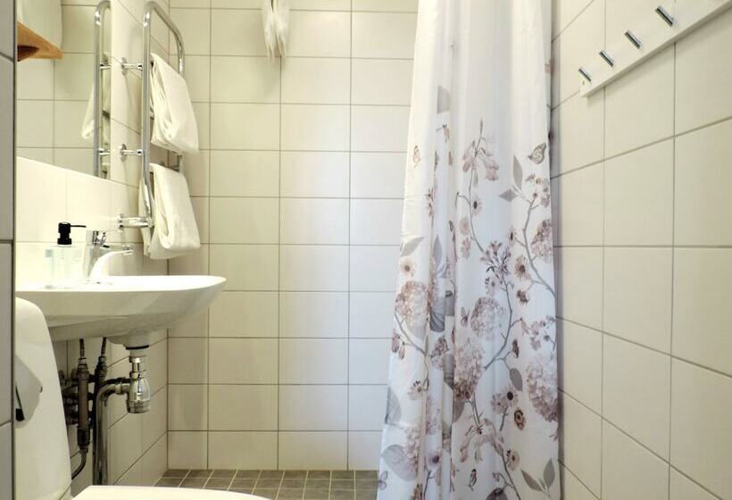 Quarto Estandar, L Park
