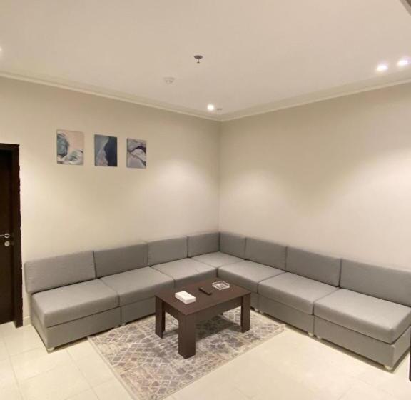 استودیوی سوپریور, Zomrud Al Morouj