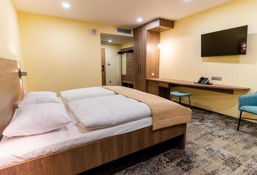 اتاق استاندارد با چشم‌انداز کوهستان, Spa & Wellness Hotel Fitak
