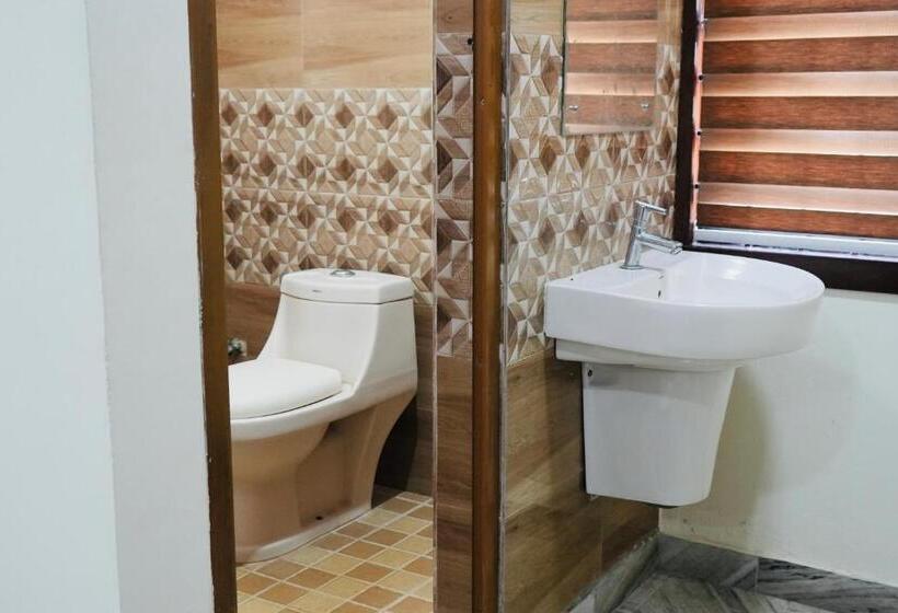 Номер Стандарт, Kalanad Residency