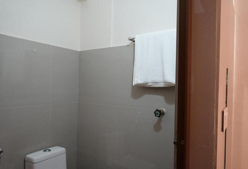 Семейный Номер, Kalanad Residency