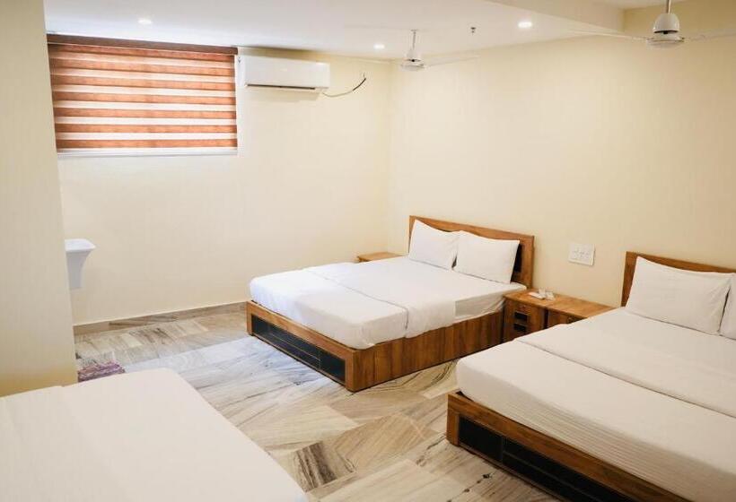 Семейный Номер, Kalanad Residency