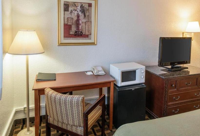 Номер Стандарт, Quality Inn
