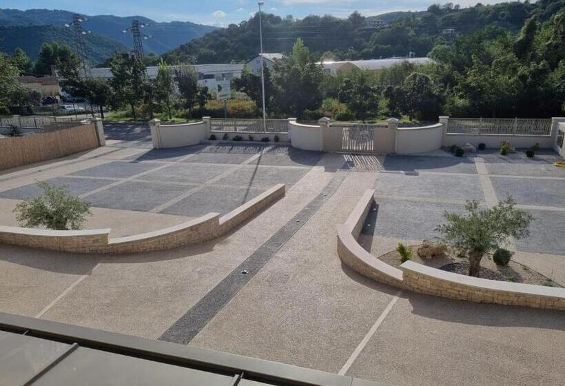 Номер Стандарт Вид на Горы, Vespasiano Resort & Spa