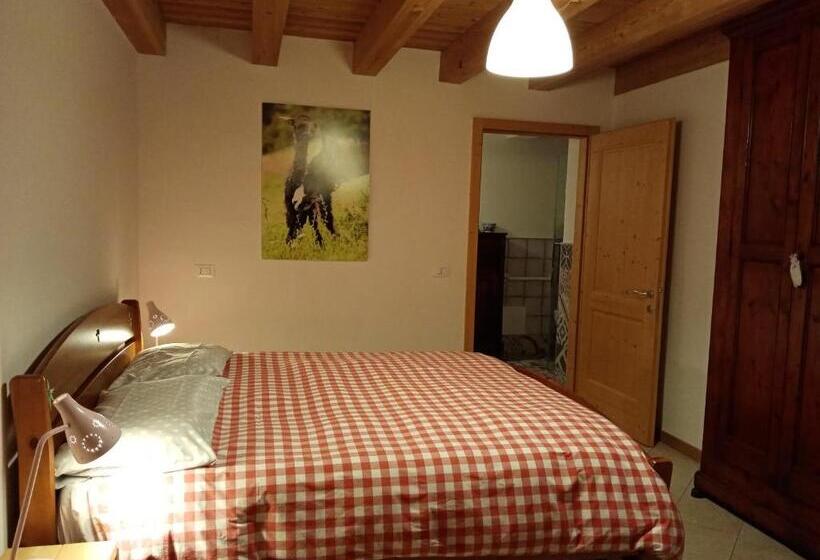스탠다드 룸 산 전망, Agriturismo Athabaska