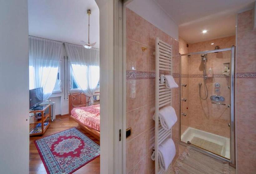 Номер Стандарт, Tosca House 2