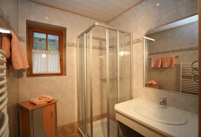 Номер Стандарт Трехместный, Feldlhof