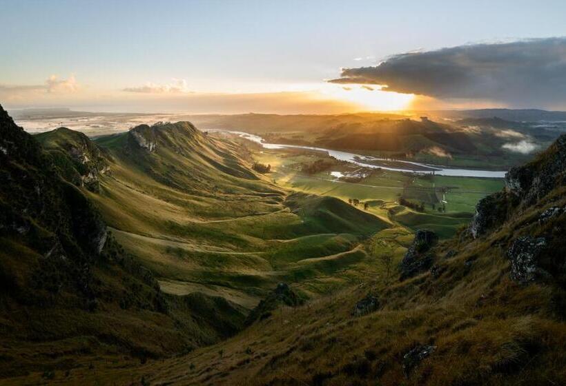 Семейный Номер, Havelock North Holiday Park