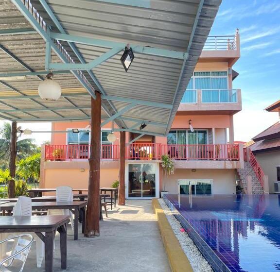 Номер Стандарт с Балконом, Chaipatchara Resort