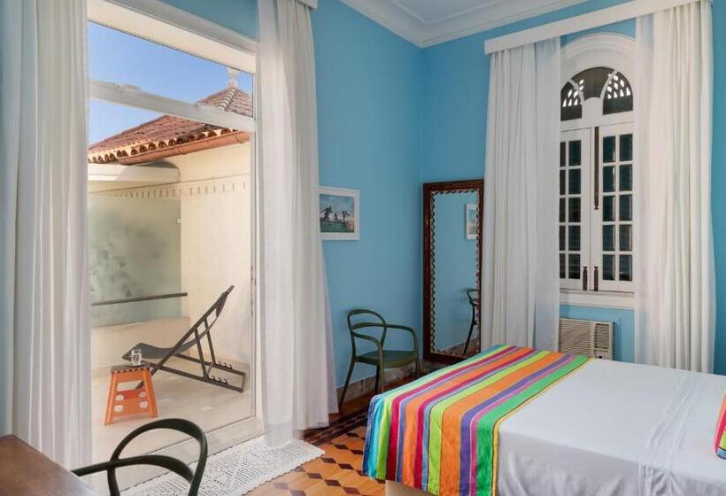 اتاق لوکس با بالکن و چشم‌انداز دریا, Guesthouse Bianca