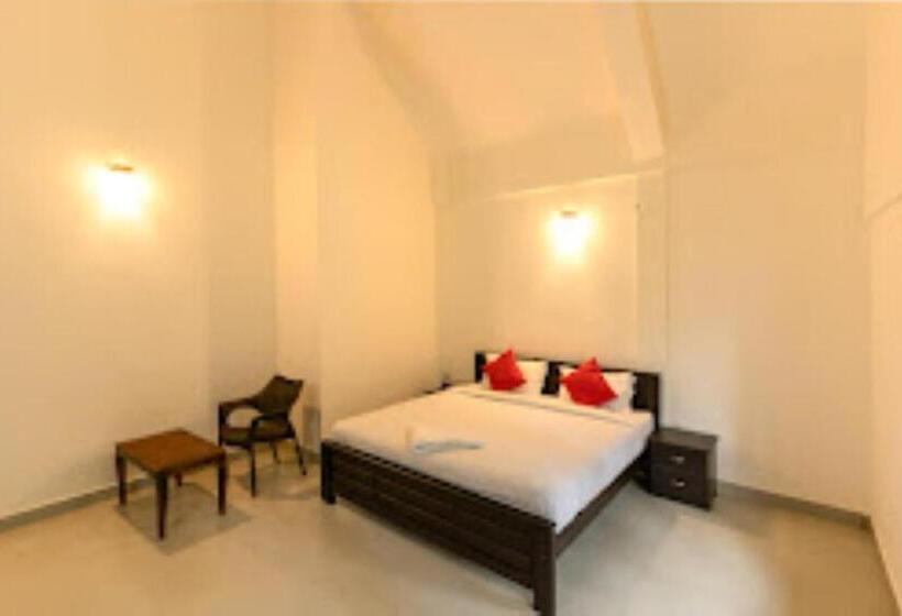 Номер Deluxe, Cliffotel Kerala