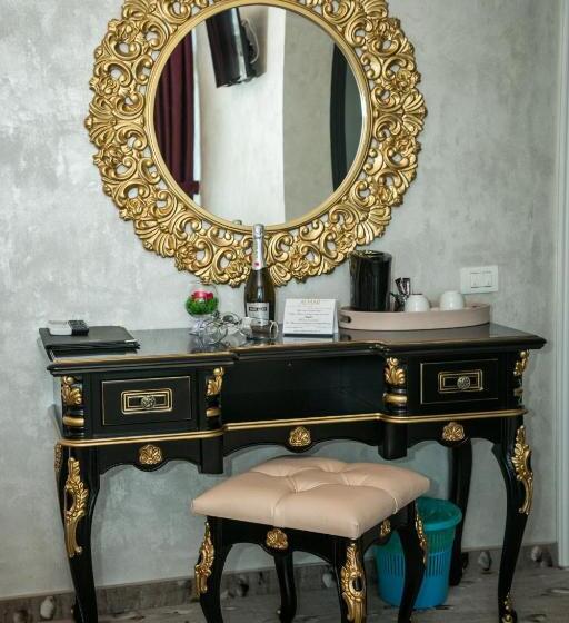 اتاق لوکس, Almar Lake View Boutique H