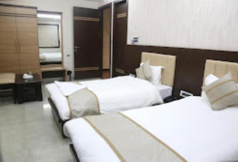 Quarto Familiar, Vandana Residency, Varanasi