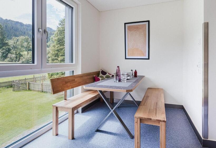 스탠다드 스튜디오, Jugendhotel Bachlehen Und Johanneshof