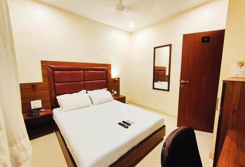 Quarto Economy, Avion Palace