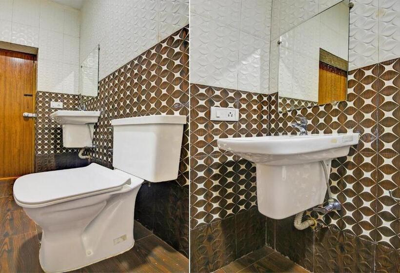 豪华三人间, Oyo Flagship Peppy Guest House