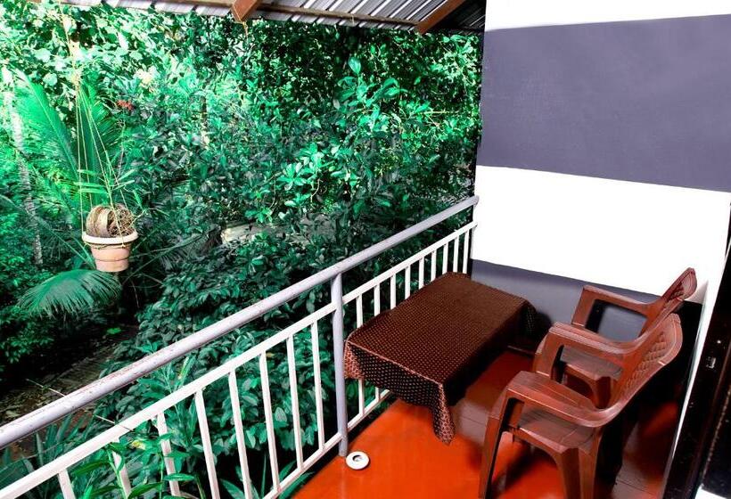 Номер Стандарт Вид на Сад, The Wayside Tree House And Private Villas