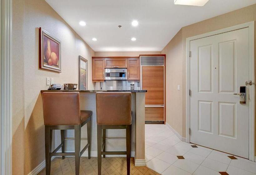 سوئیت با بالکن, 29th Ph Mgm Signature Suite With A Massive Balcony