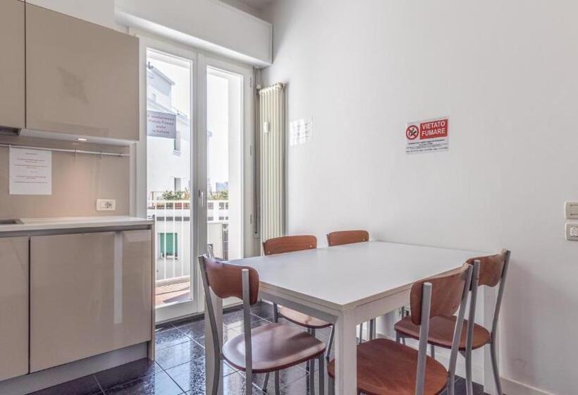 اتاق استاندارد با سرویس بهداشتی مشترک, Grand Central By Alloro Su Treno   Affitti Brevi Italia