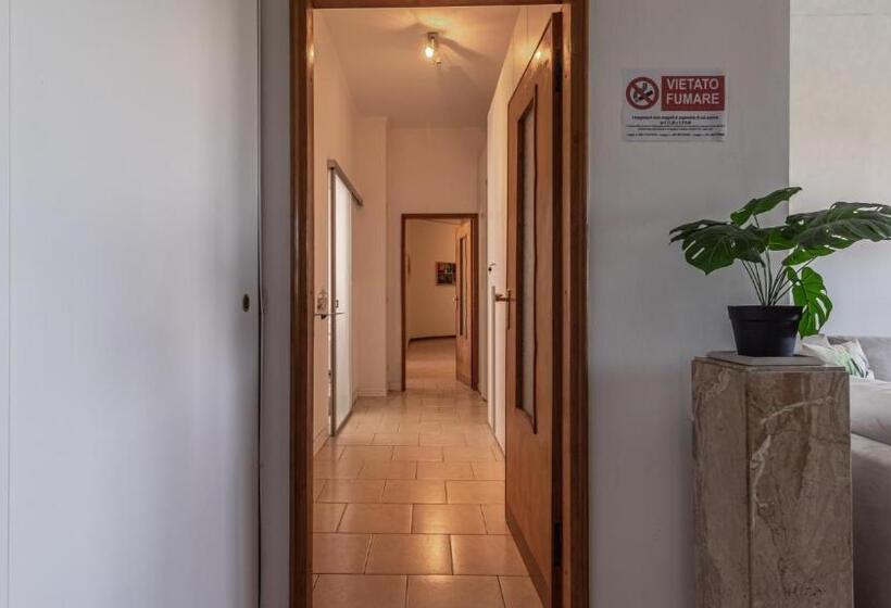 اتاق استاندارد با سرویس بهداشتی مشترک, Grand Central By Alloro Su Treno   Affitti Brevi Italia