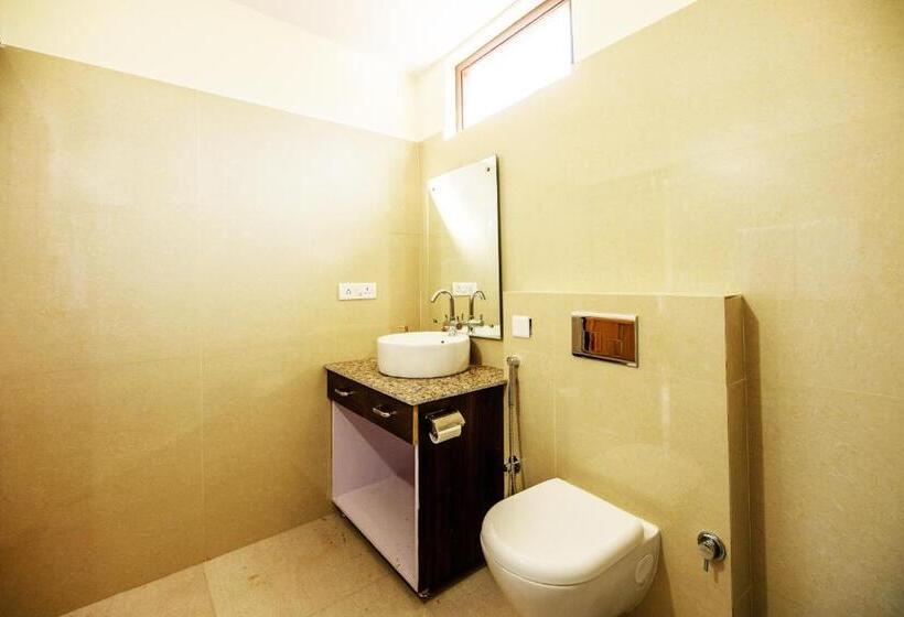 스탠다드 룸 산 전망, Shree Parijat Resort At Mukteshwar Hill Station With Himalayan View