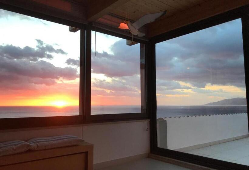 اتاق استاندارد با چشم‌انداز کوهستان, Dreaming The Stars   Private Room