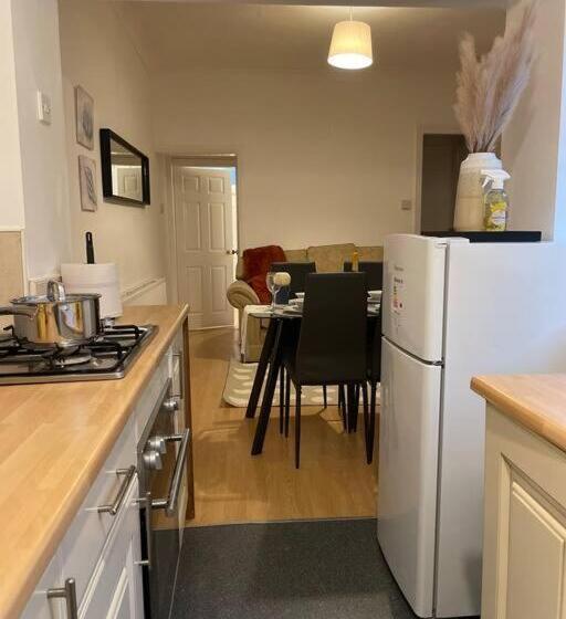 Номер Стандарт, Keary Entire House. 3 Beds. Bright And Cheerful