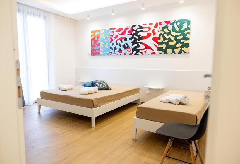 اتاق استاندارد سه تخته با بالکن, Floriana B&b