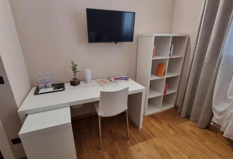 اتاق استاندارد, La Plumeria B&b