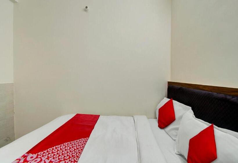 Трехместный Номер Классика, Oyo Hotel Rj 21 18