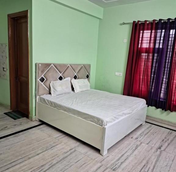 Номер Стандарт, Golf Homes Gyest House