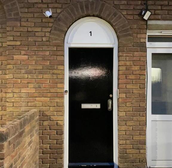 Quarto Triplo Comfort, Lovely Triple And Quadruple Bedrooms In Euston