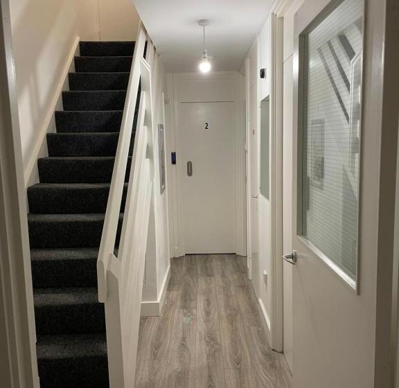 Quarto Triplo Comfort, Lovely Triple And Quadruple Bedrooms In Euston
