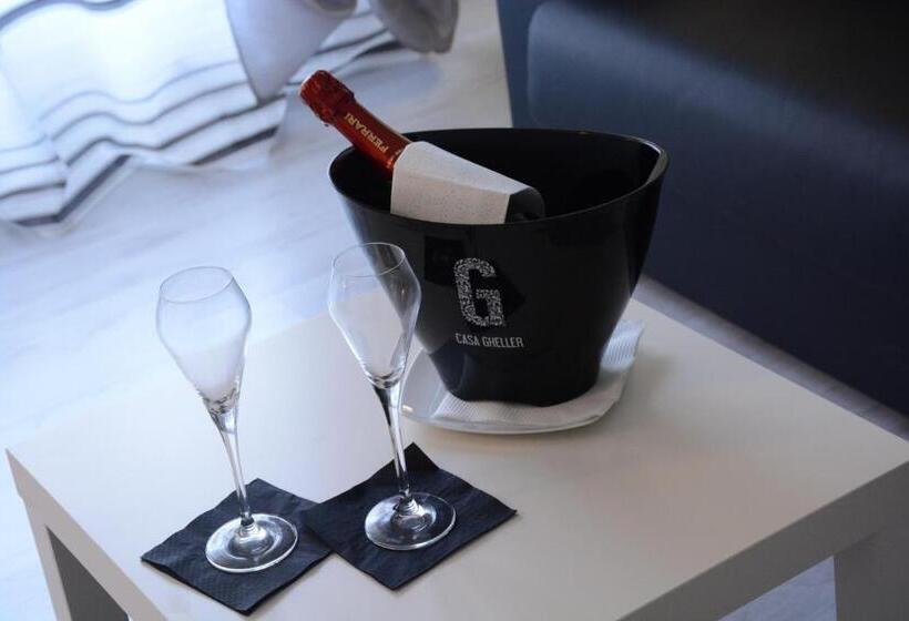 جناح مزوَّد بشرفة, B&b Crystal