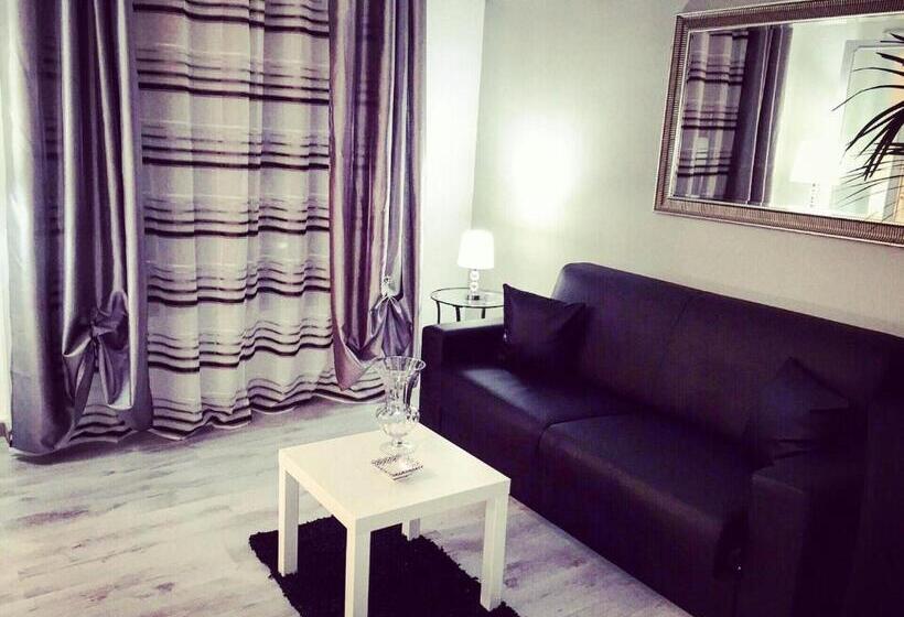 جناح مزوَّد بشرفة, B&b Crystal