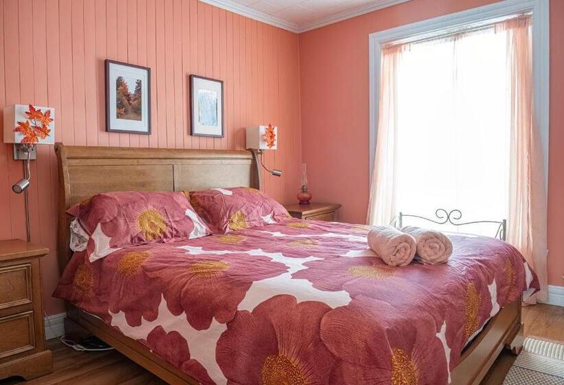 Номер Стандарт Совместная Ванная, Bed & Café Petit Papillon