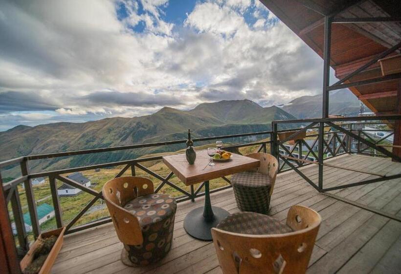 اتاق استاندارد سه نفره, Chalet Papa Basili