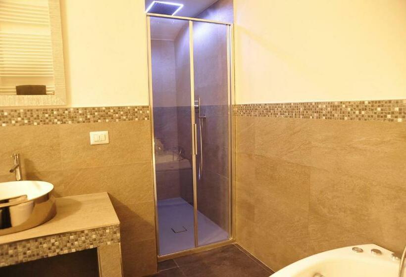 سوئیت با وان آب گرم, B&b Villa Anna