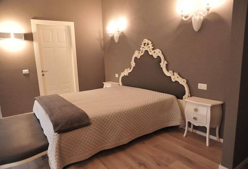 سوئیت با وان آب گرم, B&b Villa Anna