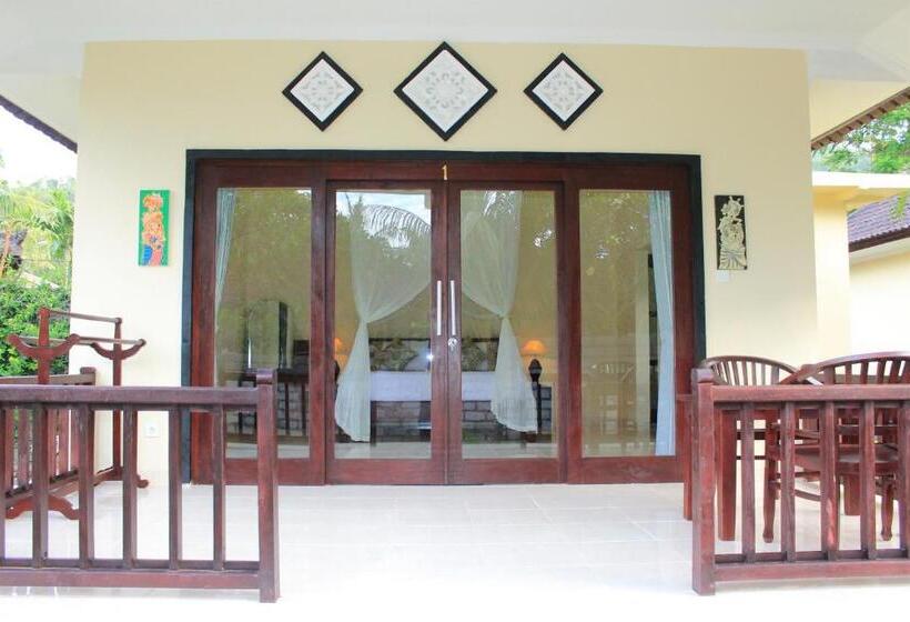 Номер Стандарт Вид на Сад, Bintang Beach Villa