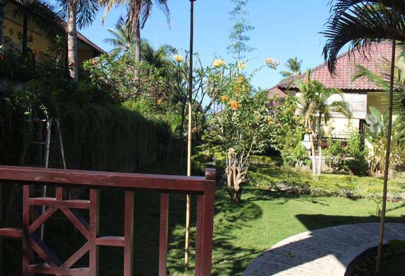 Номер Стандарт Вид на Сад, Bintang Beach Villa