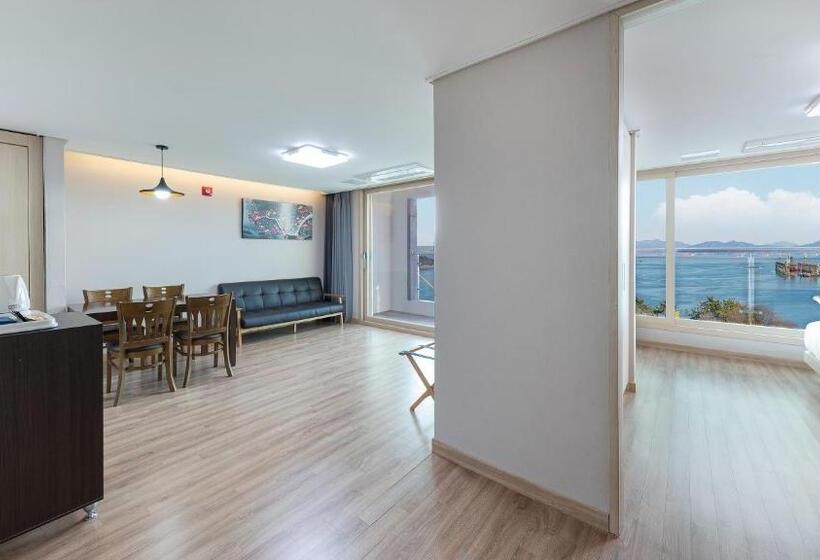 Люкс Deluxe Вид на Море, The Hotel Soo